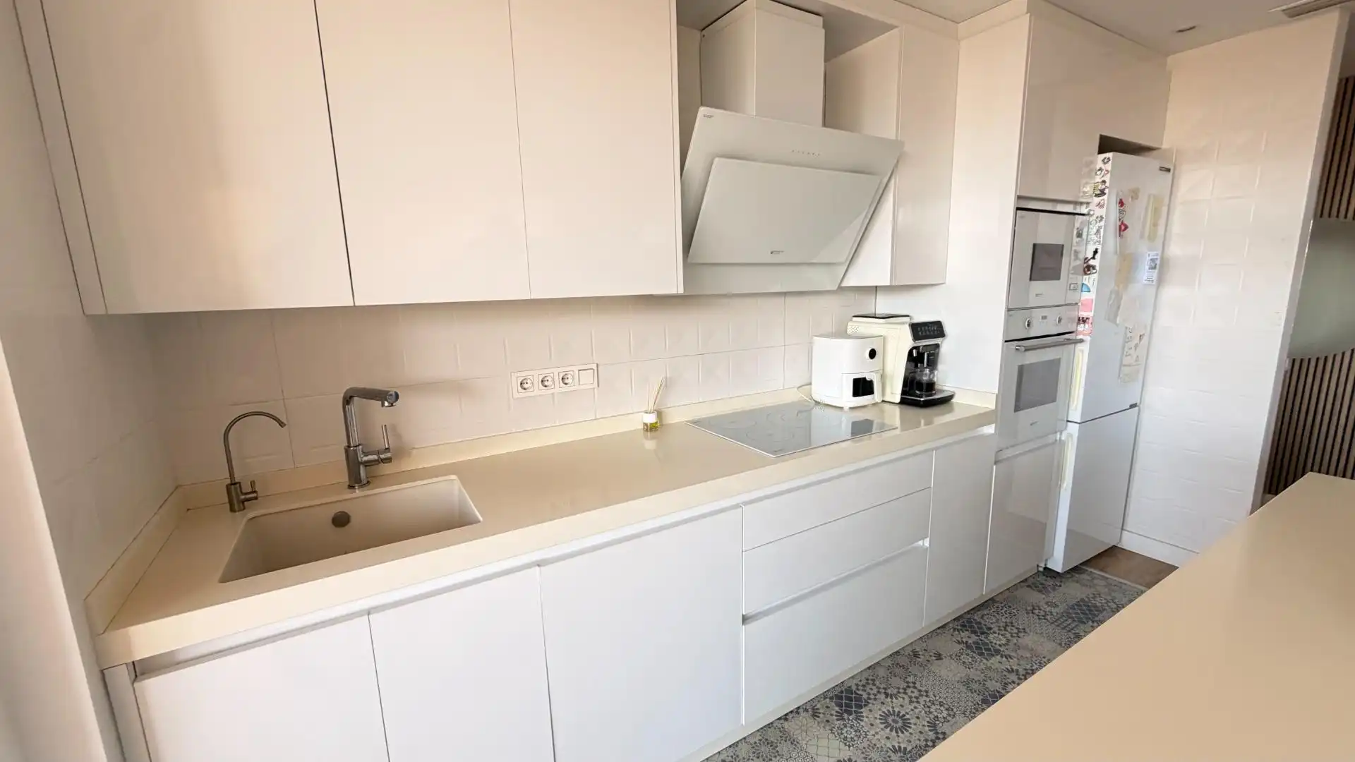 Küche von Dachboden zum Verkauf in Elche / Elx mit Heizung, Terrasse und Abstellraum