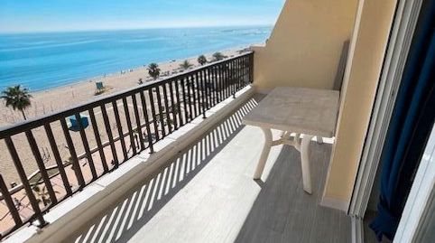 Foto 3 de Apartamento de alquiler en Paseo Marítimo Rey de España, Playa de los Boliches, Fuengirola