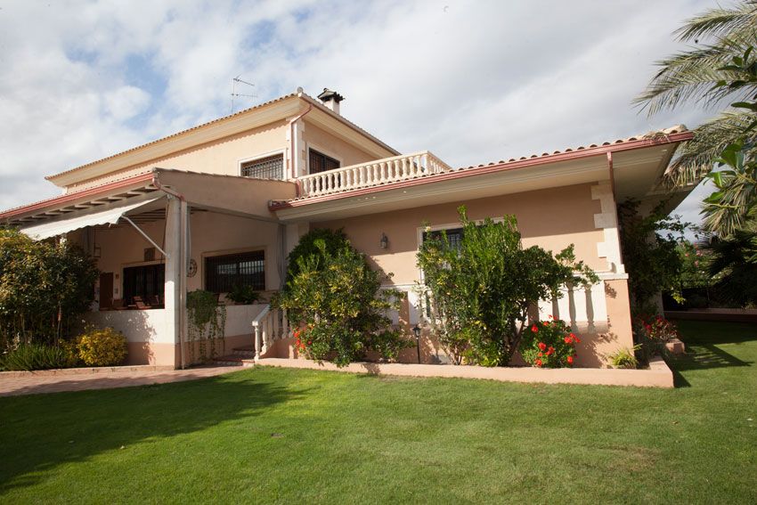 Vista exterior de Casa o chalet en venta en Picassent con Aire acondicionado, Calefacción y Jardín privado