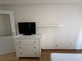Habitación de Apartamento de alquiler en León Capital  con Calefacción, Parquet y Terraza