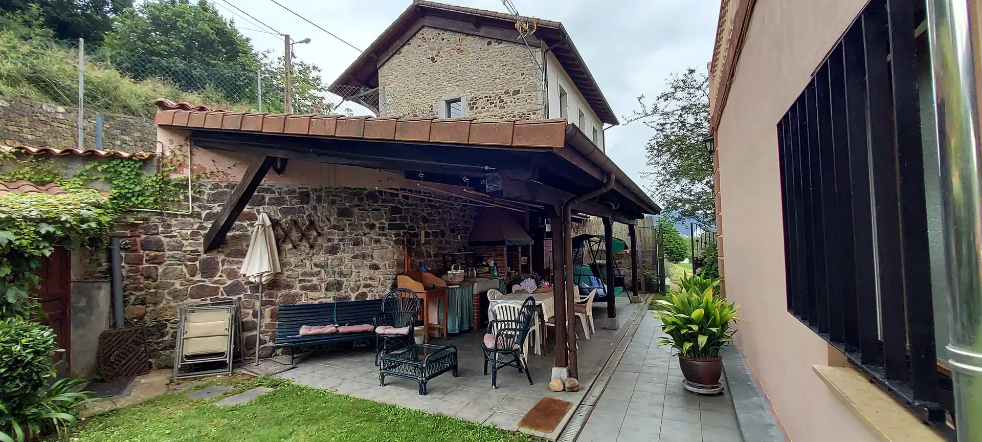 Terrassa de Finca rústica en venda en Salas amb Calefacció, Jardí privat i Parquet