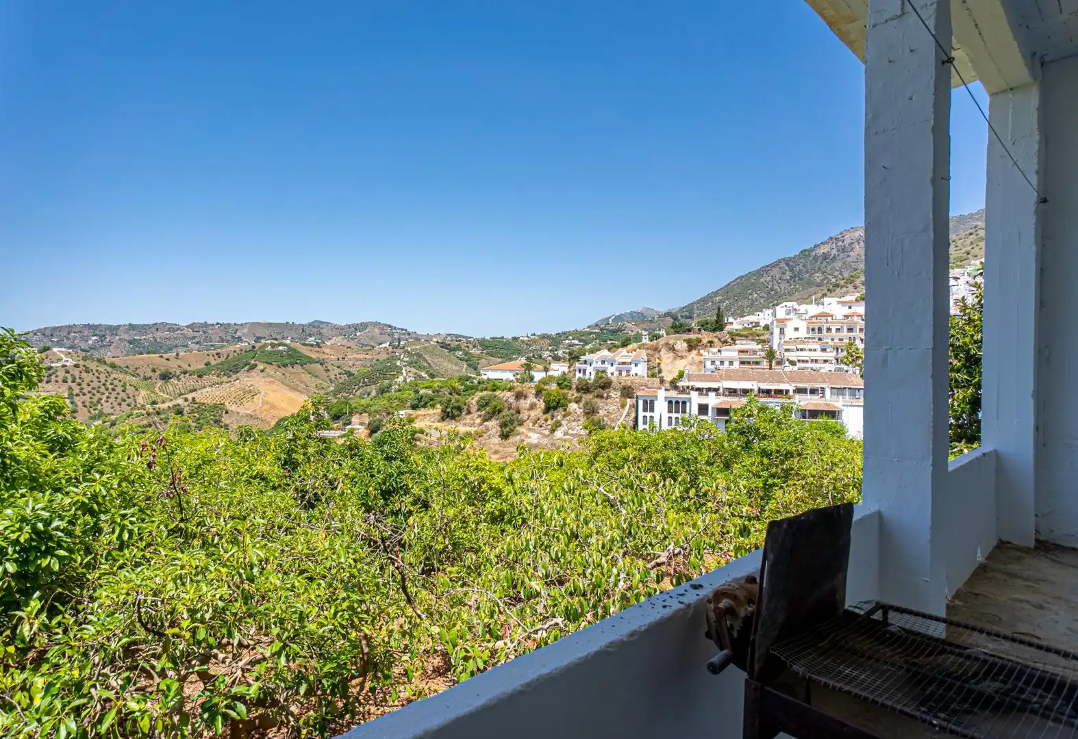 Vista exterior de Casa o xalet en venda en Frigiliana amb Aire condicionat, Calefacció i Jardí privat