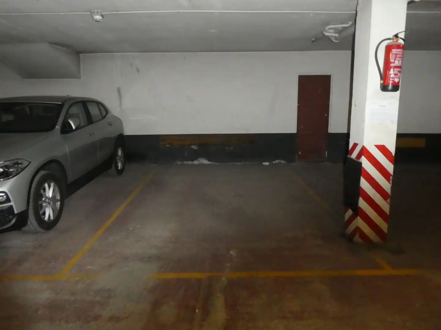 Aparcament de Casa adosada en venda en Burgos amb Terrassa i Traster