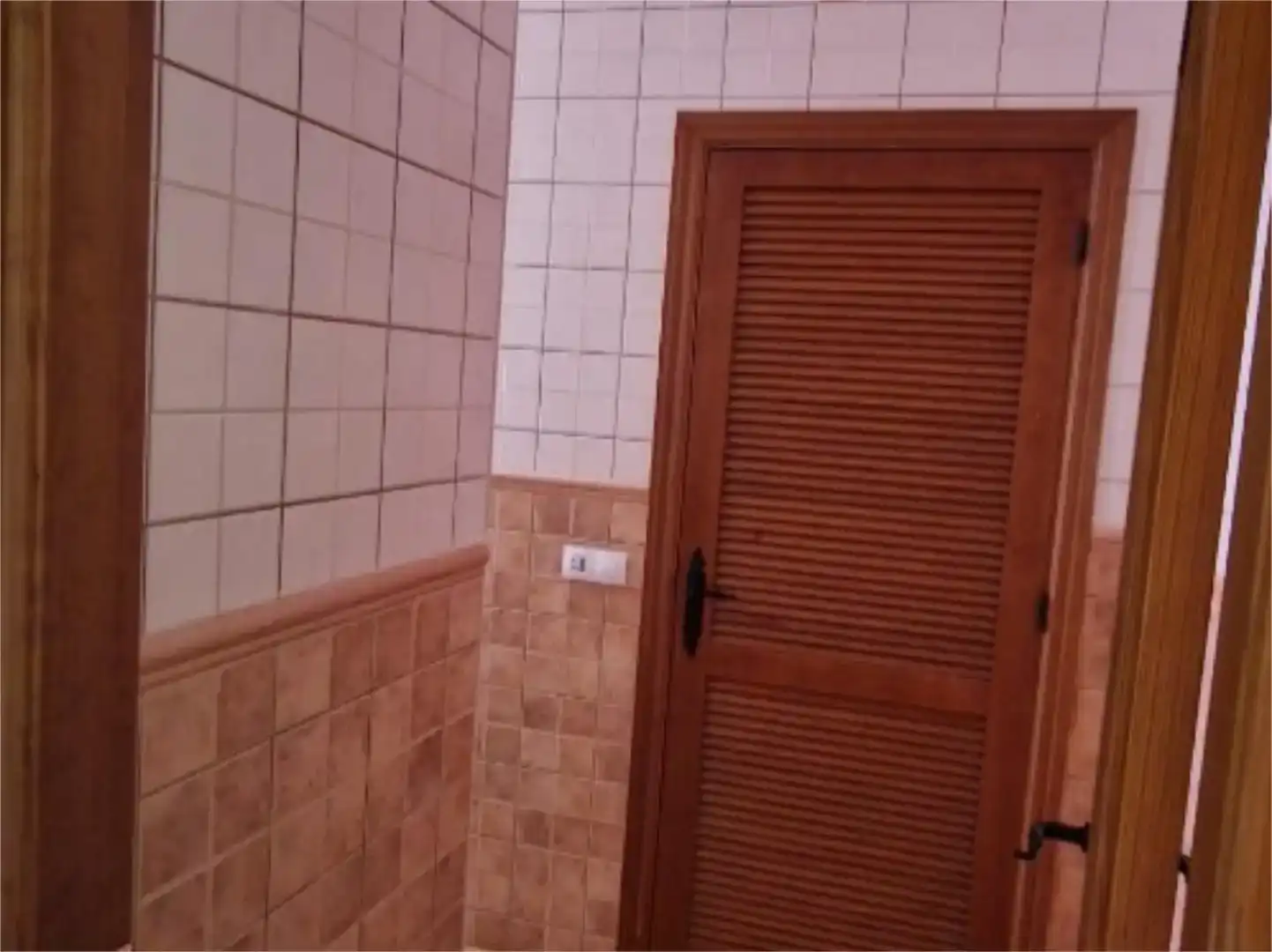 Bany de Pis en venda en Villanueva de Algaidas amb Jardí privat, Piscina i Moblat