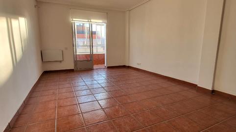 Foto 3 de Piso en venta en Calle de Cuenca, 1, Medina del Campo, Valladolid