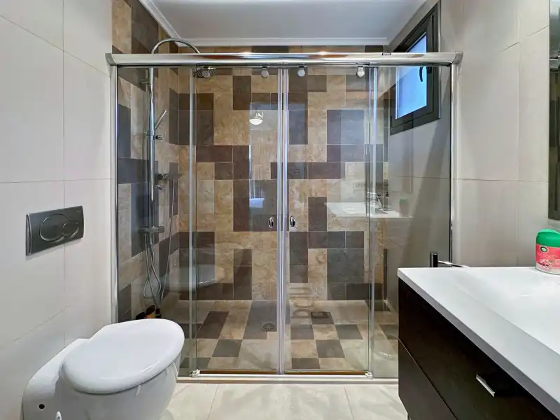 Bathroom of Houses for sale in Vilajuïga  with Air Conditioner, Heating and Terrace