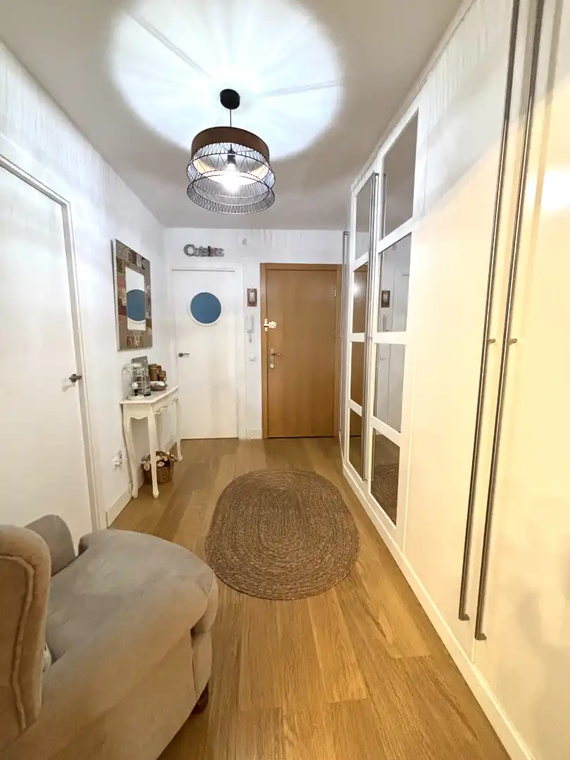 Wohnung zum Verkauf in Plasencia mit Klimaanlage, Heizung und Parkett