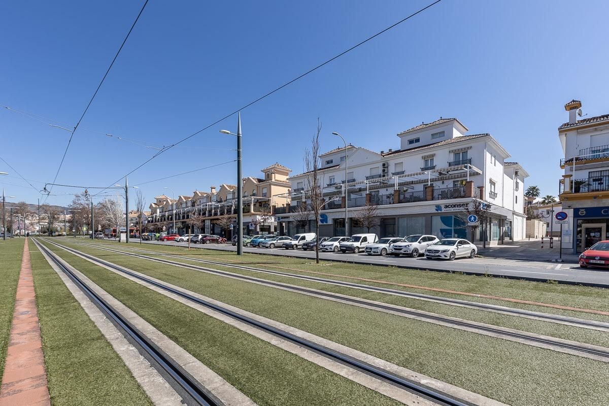 Exterior view of Garage to rent in  Granada Capital