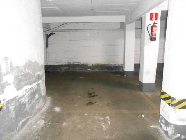 Garaje en Venta en Fernández del Campo Kalea, 25 en Alhóndiga