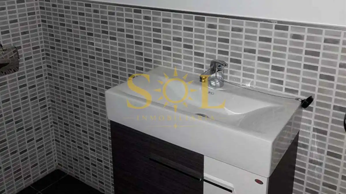 Baño de Dúplex en venta en Puebla de Lillo con Calefacción, Parquet y Terraza