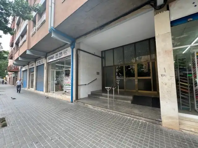 Fabrikhallen zum Verkauf in RAMON BERENGUER III, -1, Cerdanyola Sud