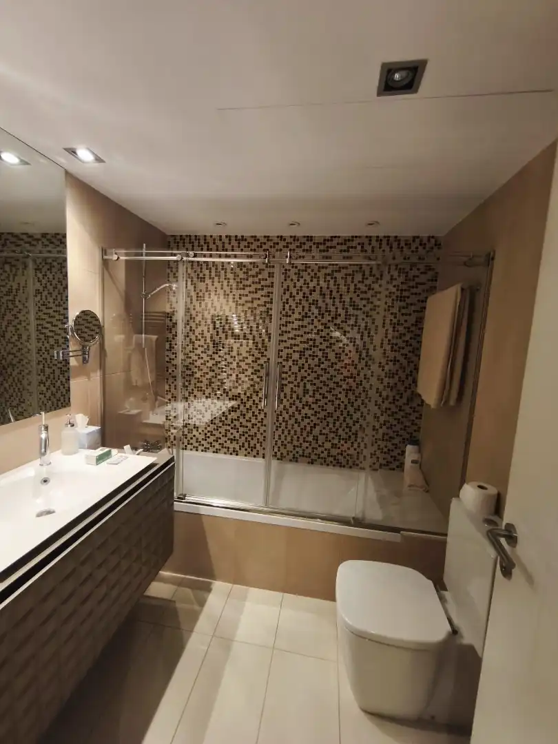 Baño de Dúplex en venta en Matadepera con Terraza, Trastero y Amueblado