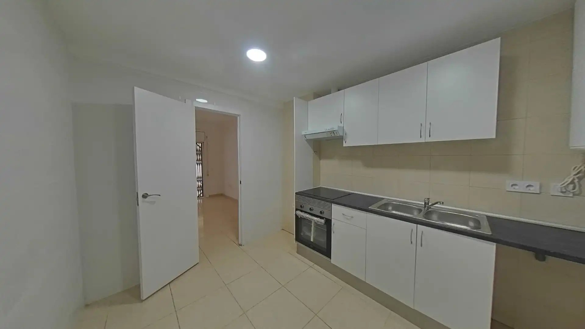 Kitchen of Flat for sale in Pineda de Mar
