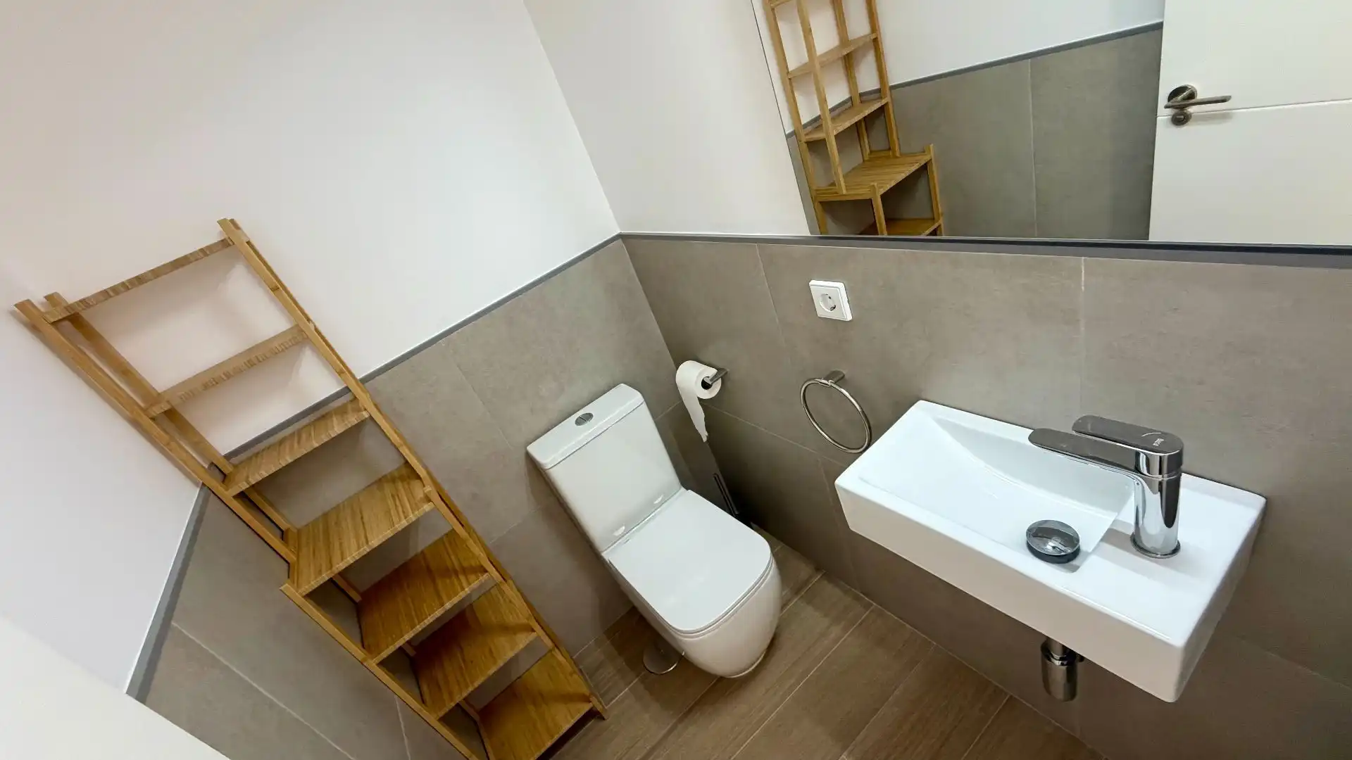 Bathroom of Apartments for rent in Fuengirola  with Terrace and Furnished