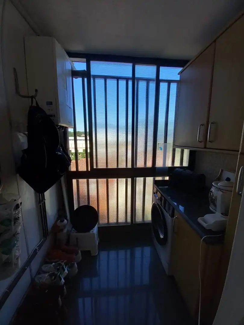 Cocina de Piso en venta en Torrelavega  con Calefacción, Jardín privado y Trastero