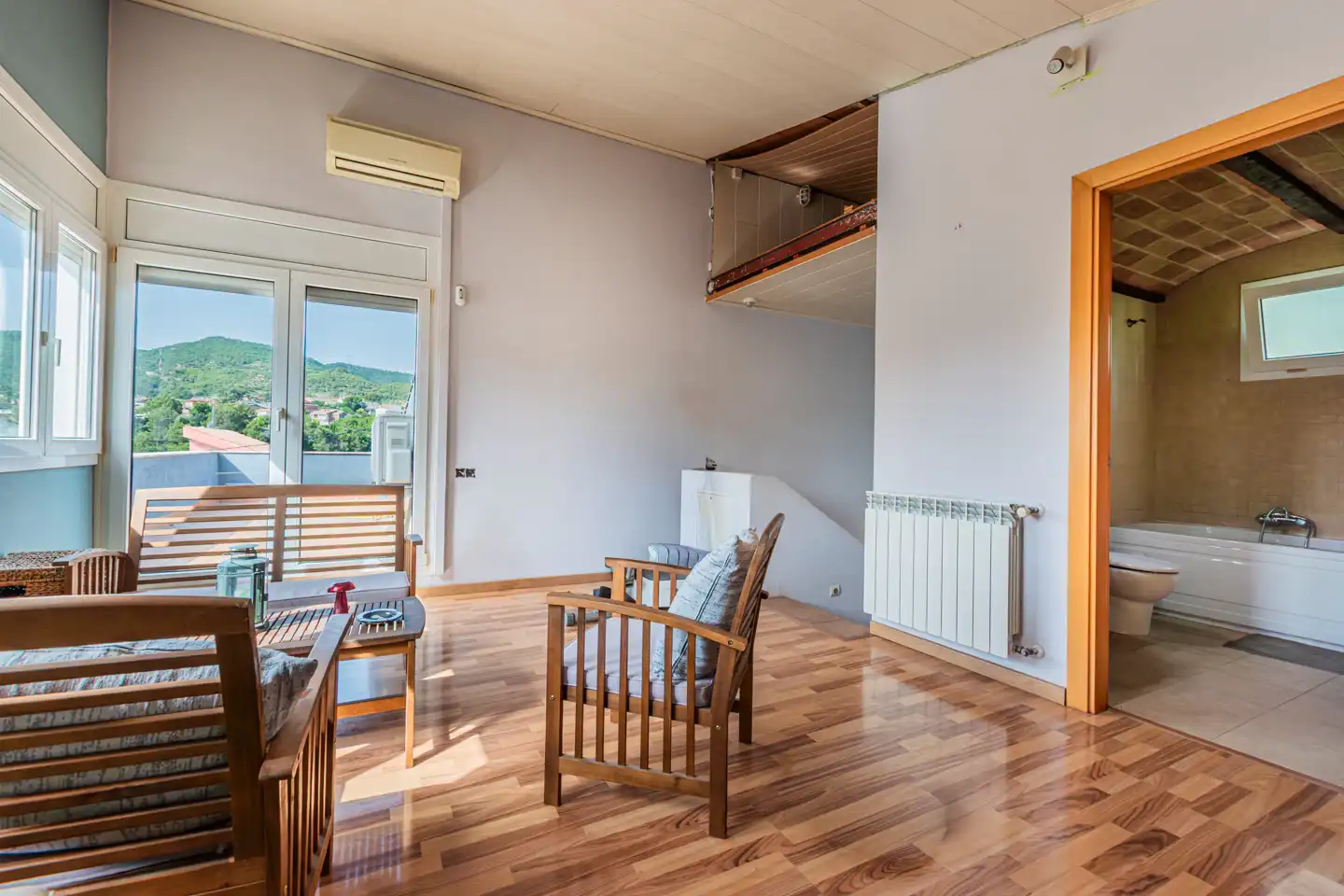 Sala d'estar de Casa o xalet en venda en Vacarisses amb Aire condicionat, Calefacció i Jardí privat