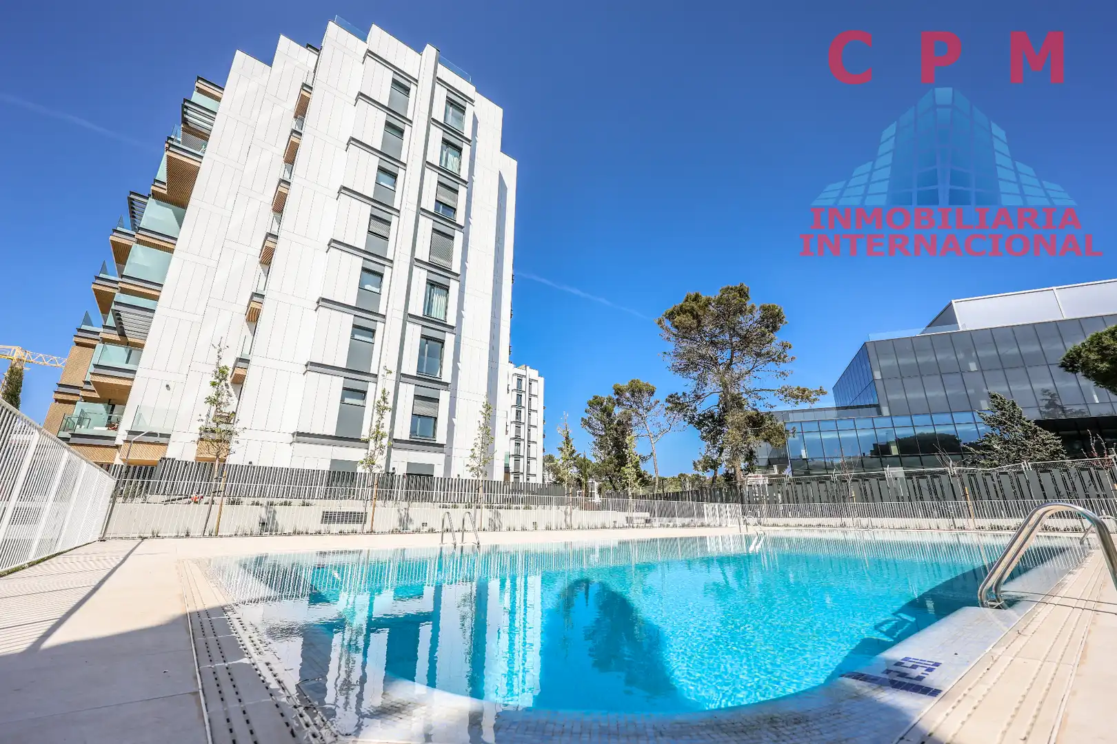 Swimming pool of Flat for rent in Madrid  with Air Conditioner, Heating and Parquet flooring