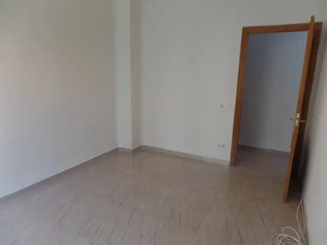 Schlafzimmer von Wohnung zur Miete in Madrid mit Heizung, Ofen und Waschmaschine