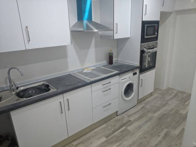 Piso en Venta en Calle de Faustino Osorio en Los Cármenes