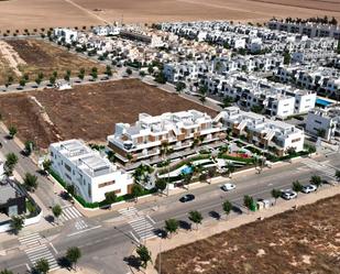 Vista exterior de Àtic en venda en Pilar de la Horadada amb Calefacció, Jardí privat i Terrassa