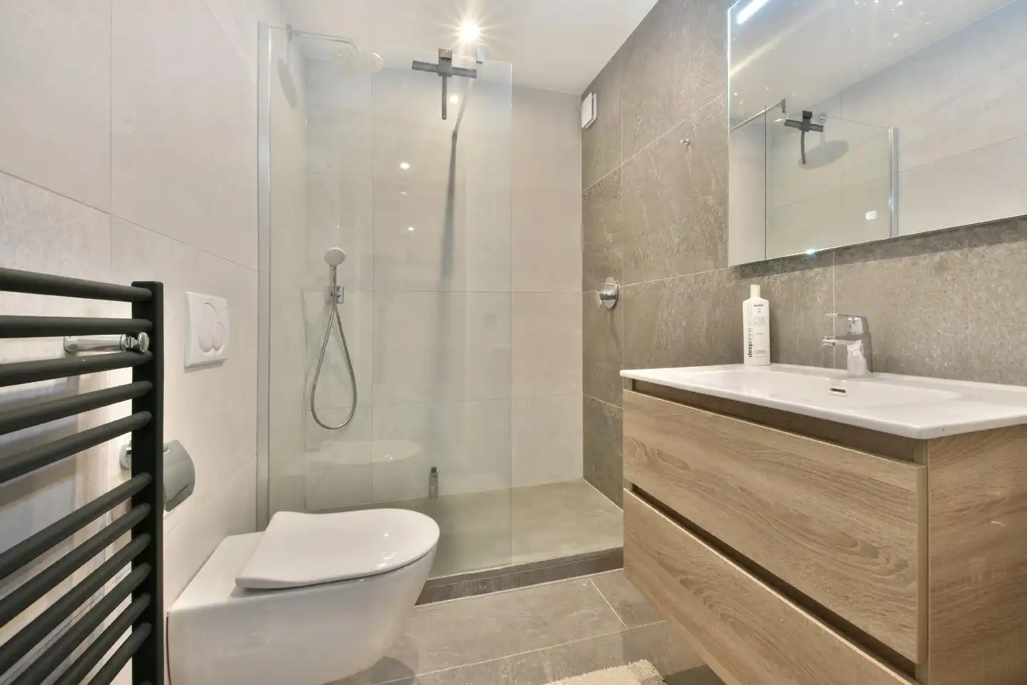 Baño de Casa o chalet en venta en Calella con Aire acondicionado, Calefacción y Jardín privado