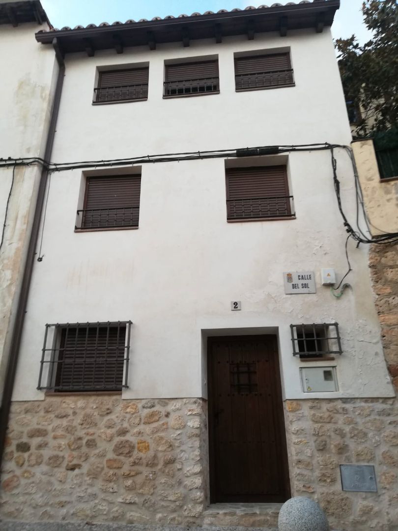 Vista exterior de Casa o chalet en venta en Pastrana con Terraza, Amueblado y Lavadora