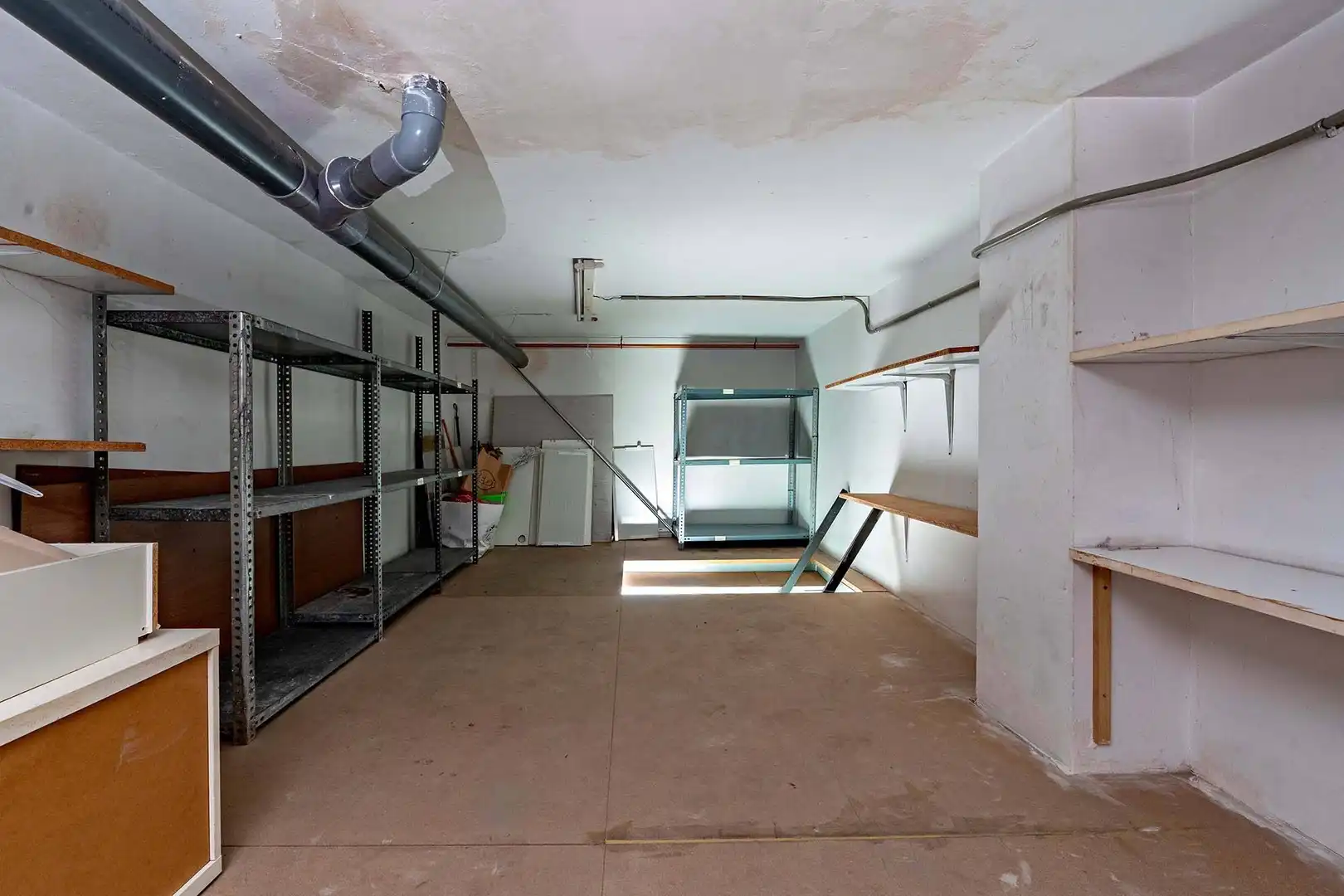 Business premises for sale in Calle CALZADA DE CASTRO, imagen 3