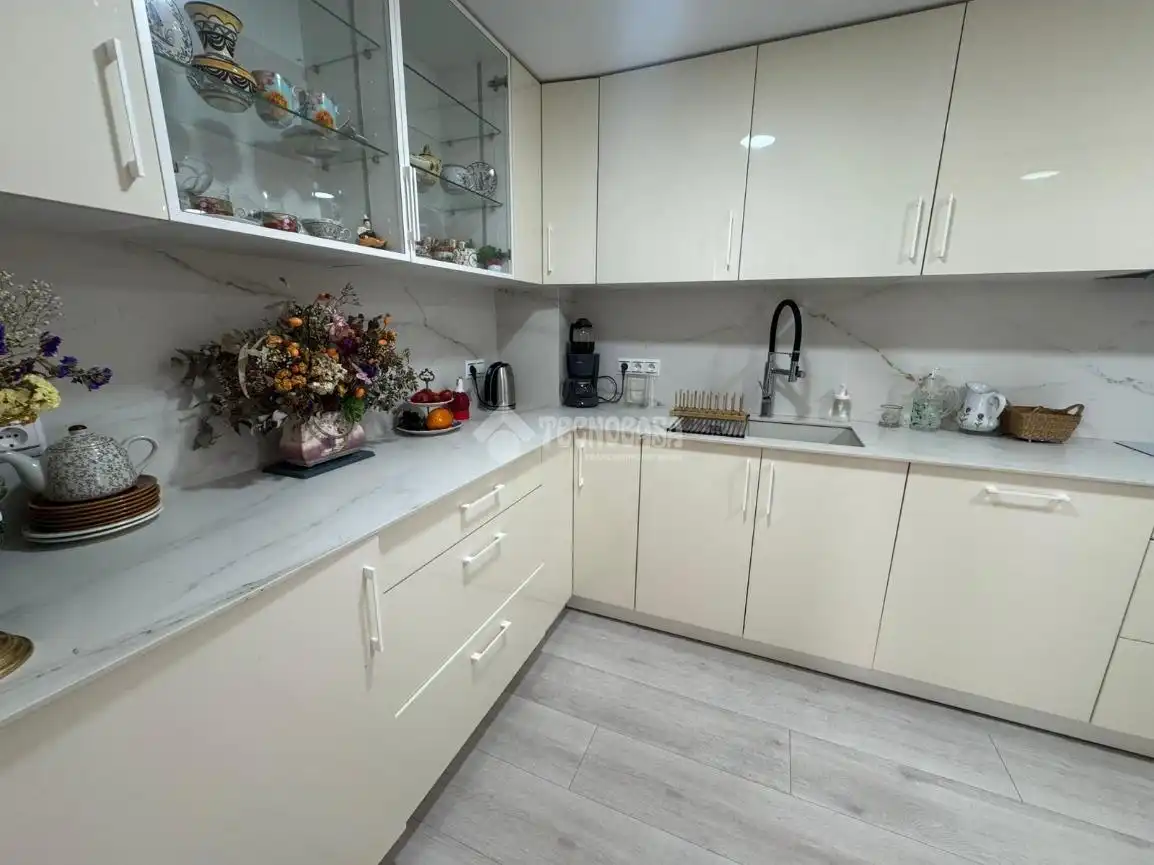 Piso con terraza en venta en L'Olivereta, imagen 2