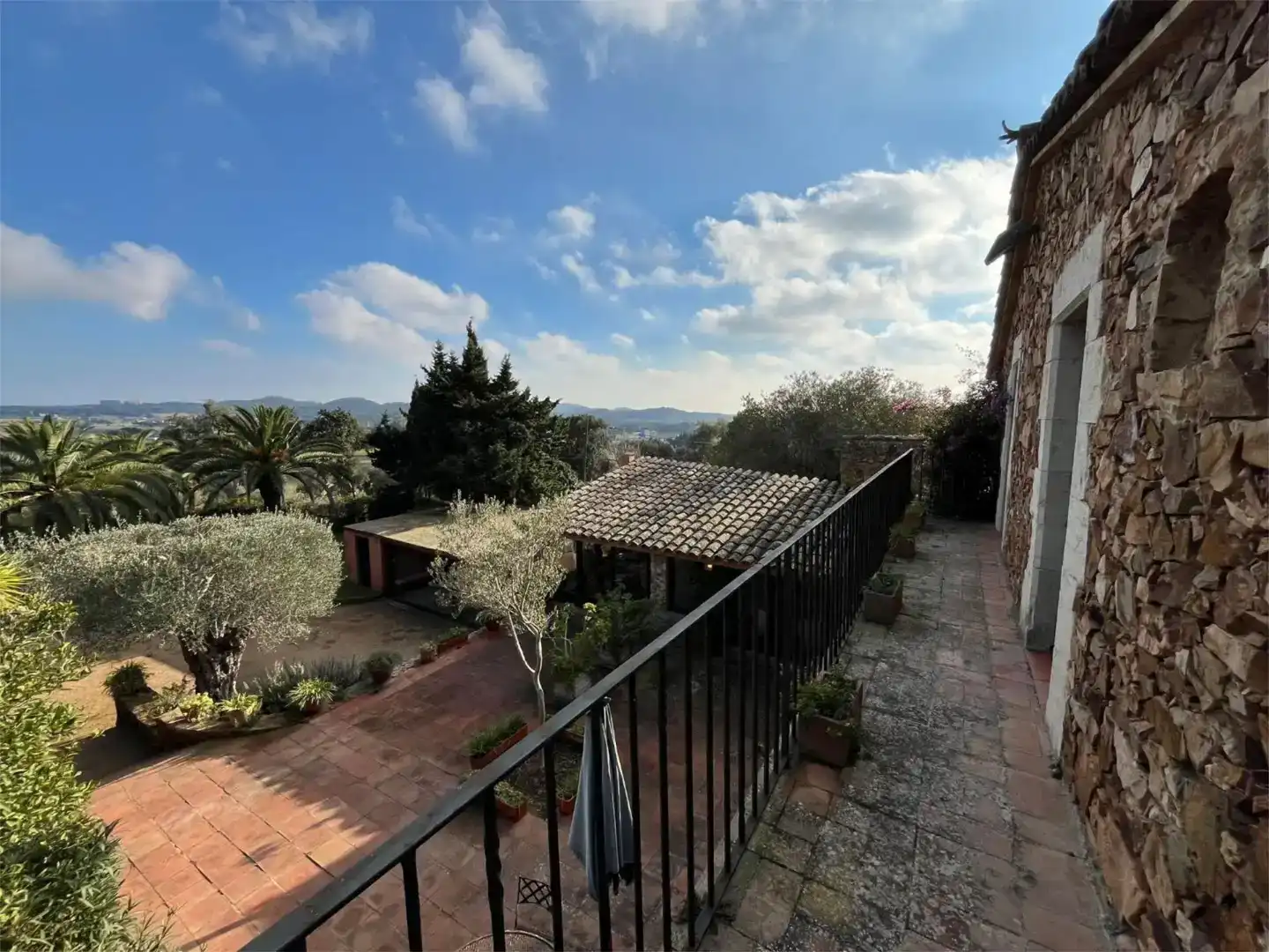 Jardí de Finca rústica en venda en Mont-ras amb Balcó