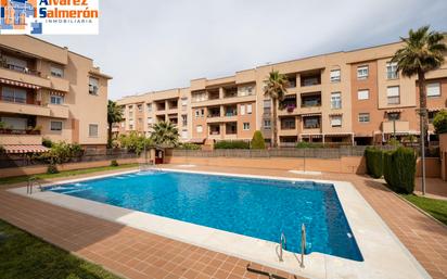 Piscina de Pis en venda en  Granada Capital amb Aire condicionat, Calefacció i Terrassa