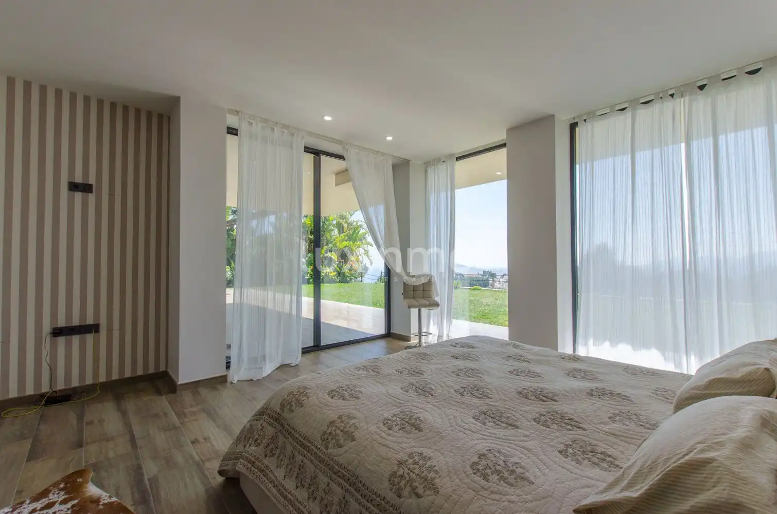 Schlafzimmer von Haus oder Chalet zum Verkauf in Altea mit Klimaanlage, Heizung und Privatgarten