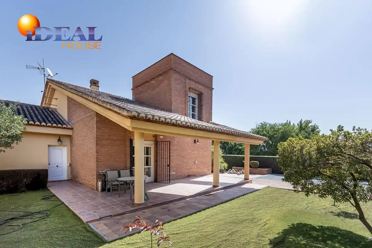 Villa mit Pool zum Verkauf in Calle Olivo, imagen 2