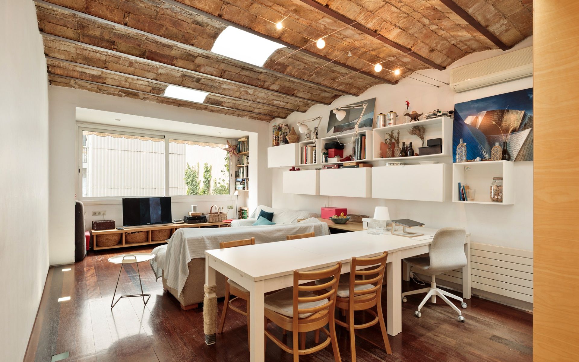 Sala de estar de Dúplex en venta en  Barcelona Capital con Aire acondicionado, Calefacción y Terraza