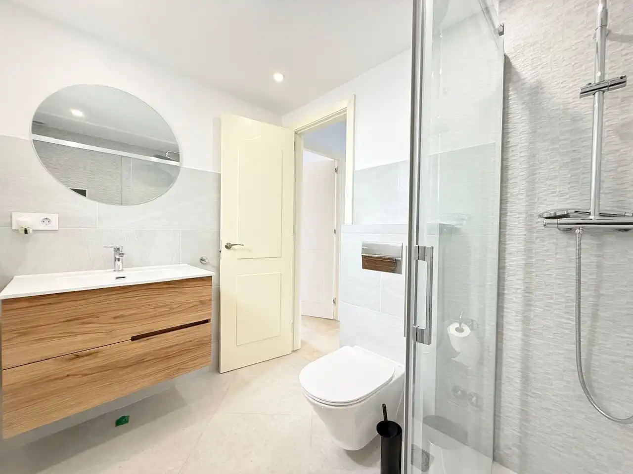 Bathroom of Flat for sale in Torrox  with Furnished