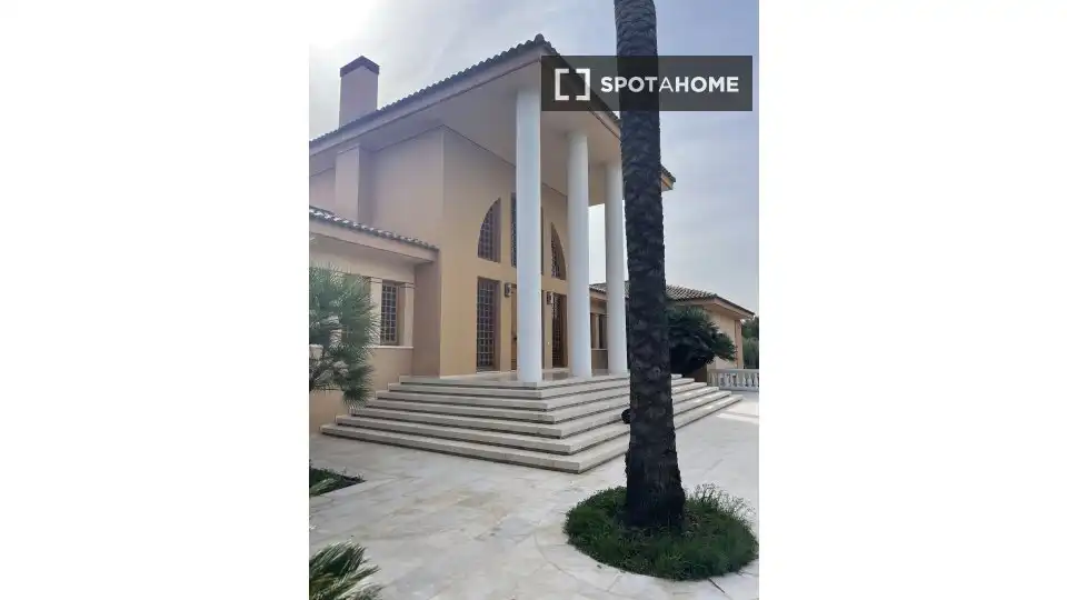Vista exterior de Apartamento para compartir en Alicante / Alacant con Aire acondicionado y Terraza