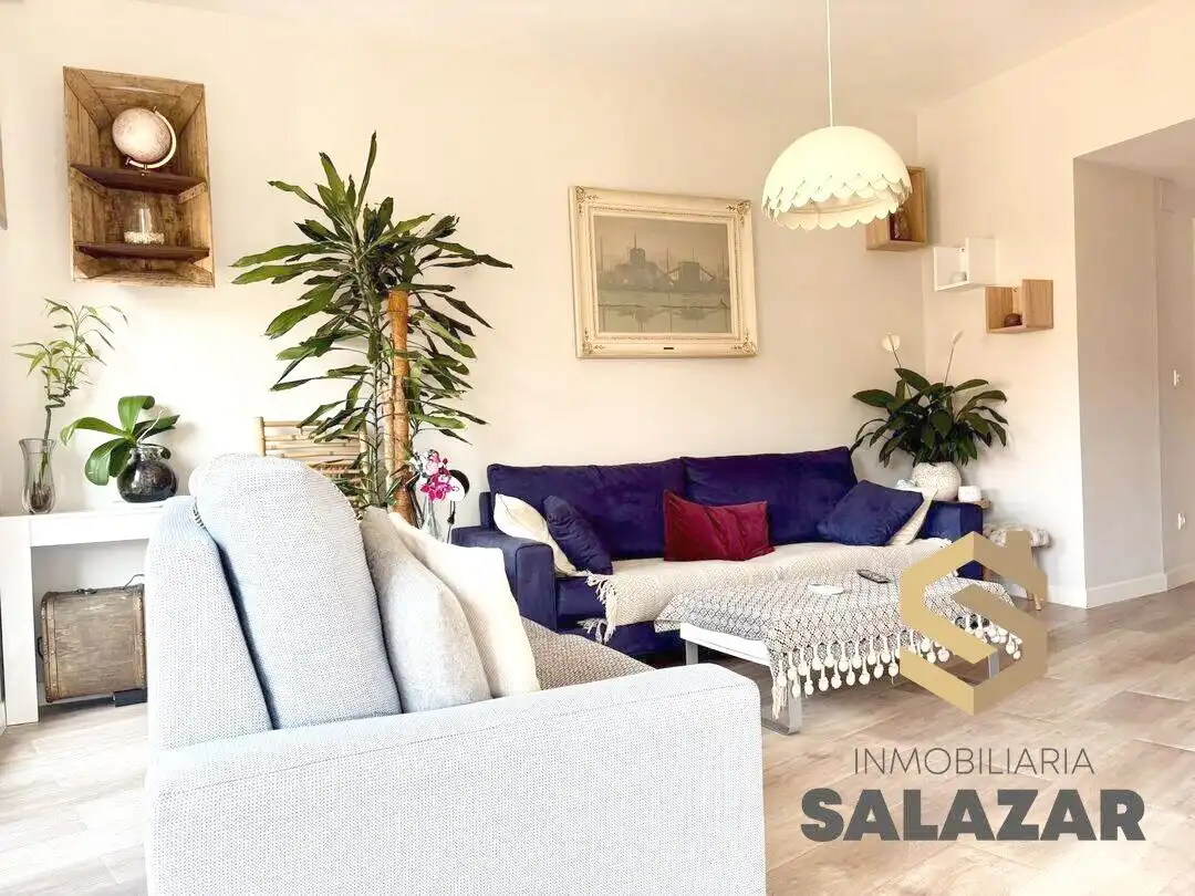 Sala de estar de Piso en venta en Bilbao  con Calefacción, Terraza y Trastero