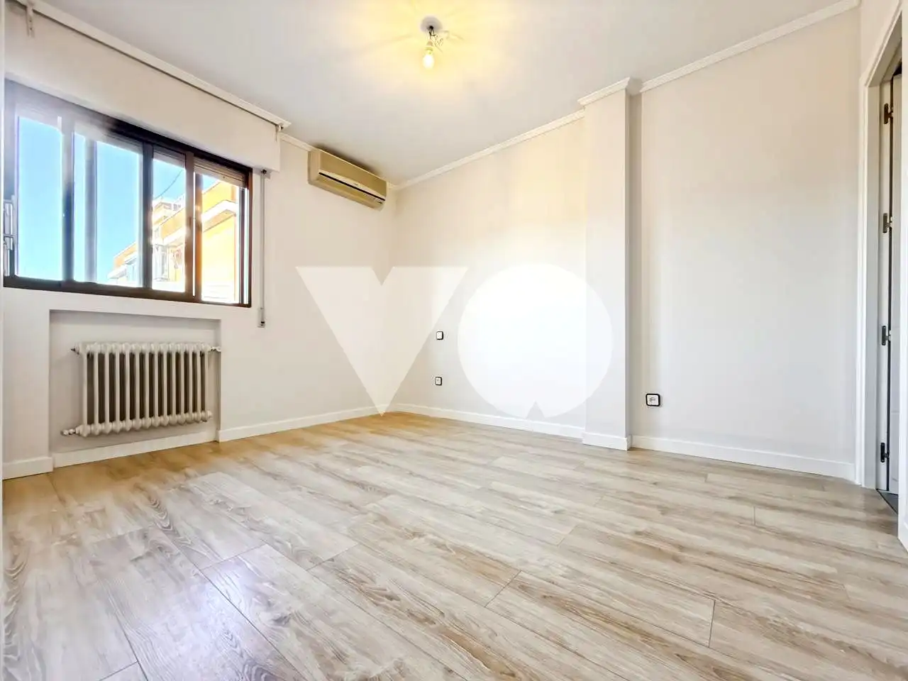 Bedroom of Attic for sale in Madrid  with Air Conditioner, Heating and Terrace