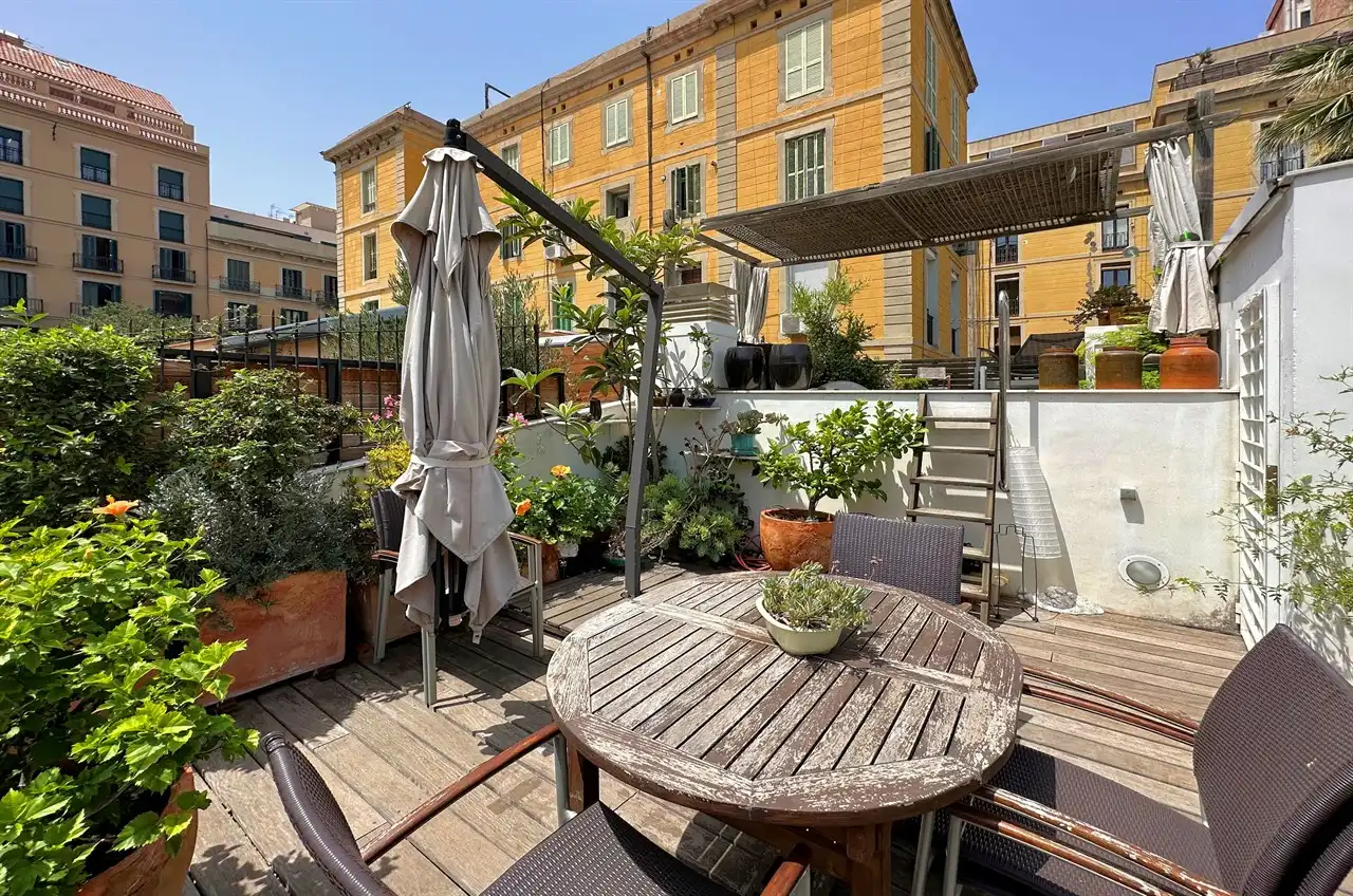 Terrace of Houses for sale in Barcelona  with Parquet flooring, Terrace and Furnished