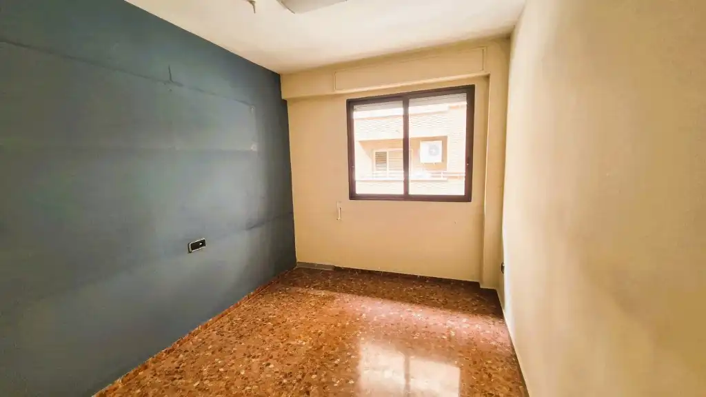 Habitación de Piso en venta en Torrent con Balcón