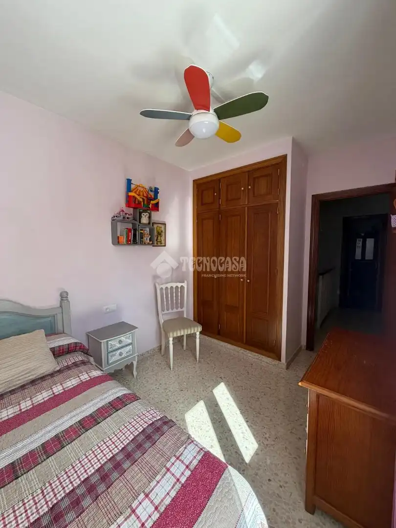 Bedroom of Detached homes for sale in Utrera  with Air Conditioner and Community pool