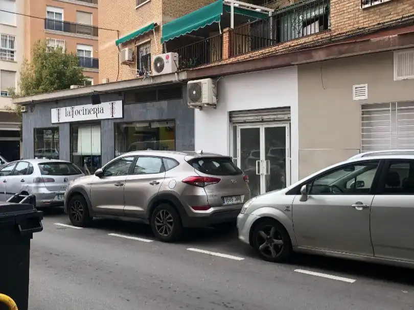 Parking de Local de alquiler en Málaga con Aire acondicionado