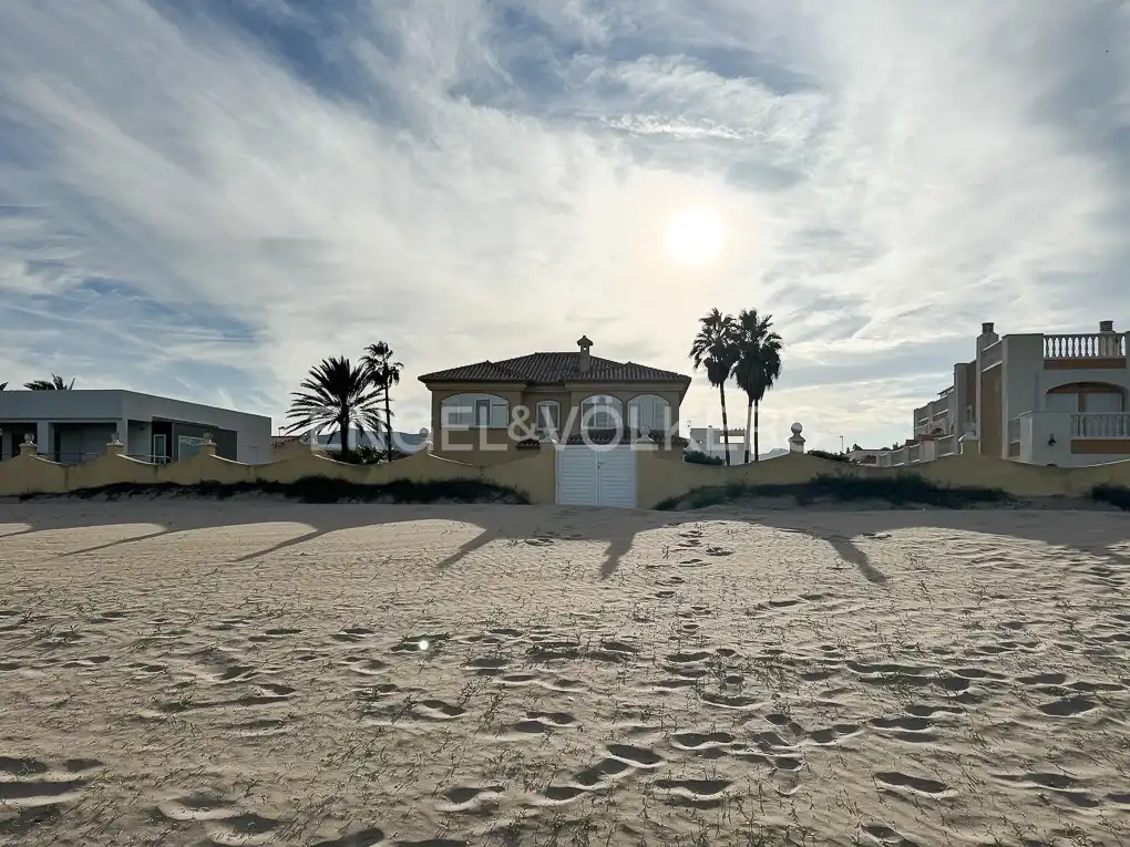 Vista exterior de Finca rústica en venta en Cullera con Aire acondicionado, Calefacción y Jardín privado