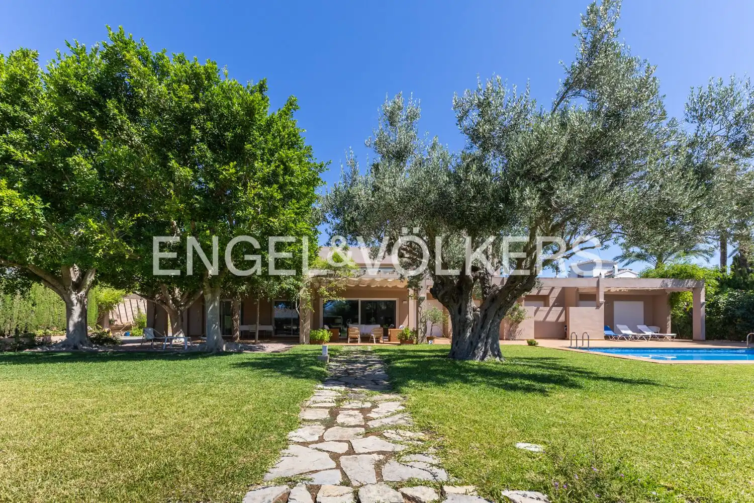 Vista exterior de Casa o chalet en venta en Jávea / Xàbia con Aire acondicionado, Calefacción y Jardín privado