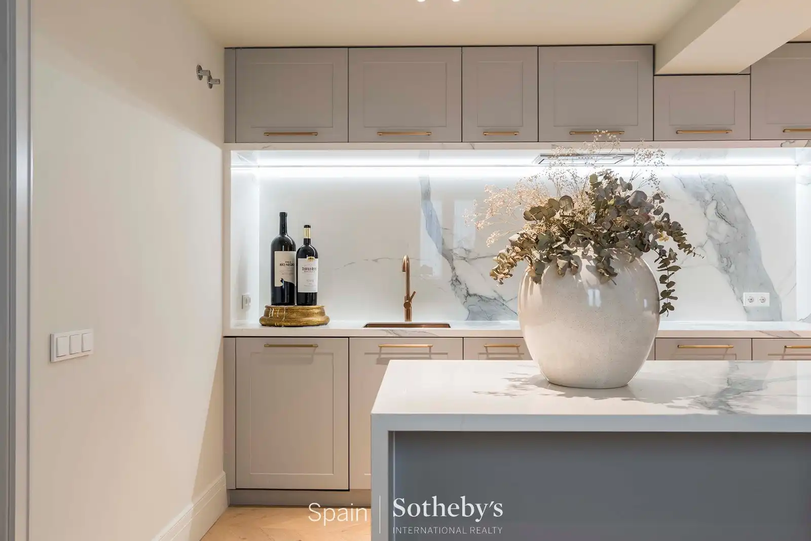 Cocina de Apartamento en venta en Madrid con Aire acondicionado, Calefacción y Terraza