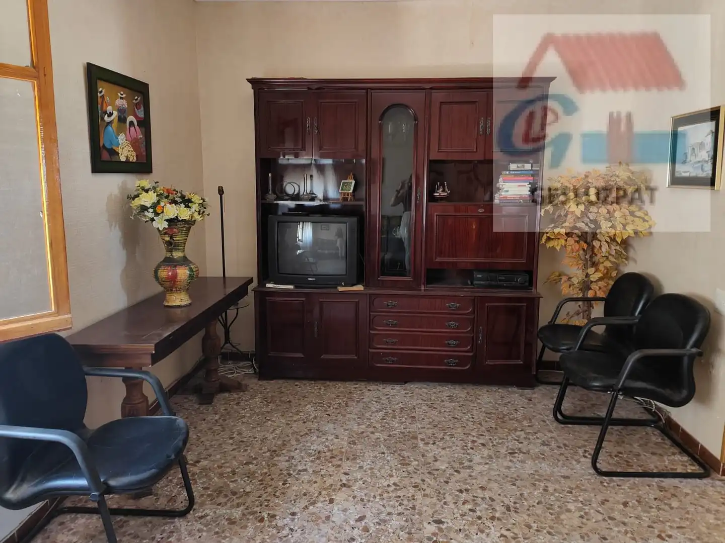Sala d'estar de Casa adosada en venda en Corral de Almaguer amb Jardí privat, Parquet i Terrassa