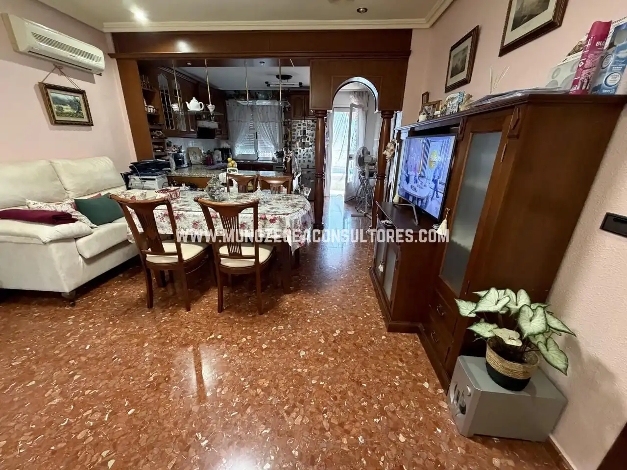 House with pool for sale in Calle Don Juan de Borbón, imagen 7