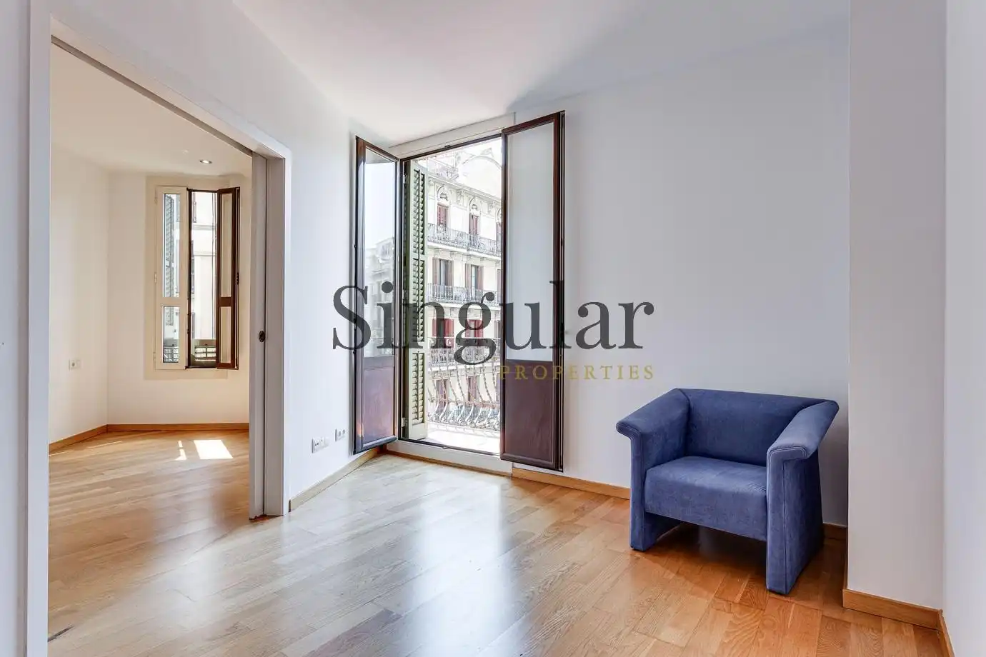 Habitación de Piso en venta en Barcelona con Calefacción y Balcón