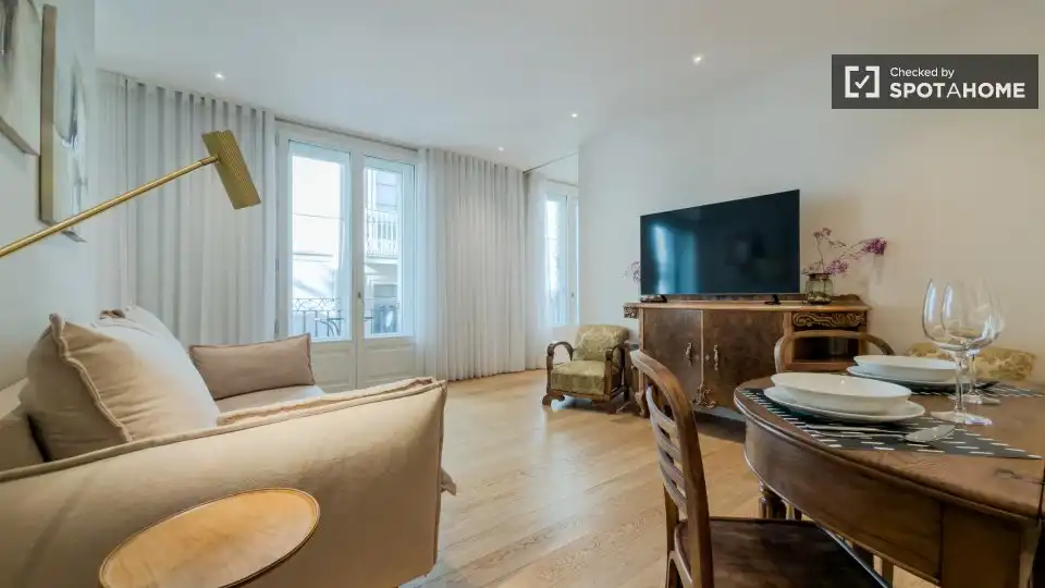 Flat with terrace to rent in Ciutat Vella, imagen 11