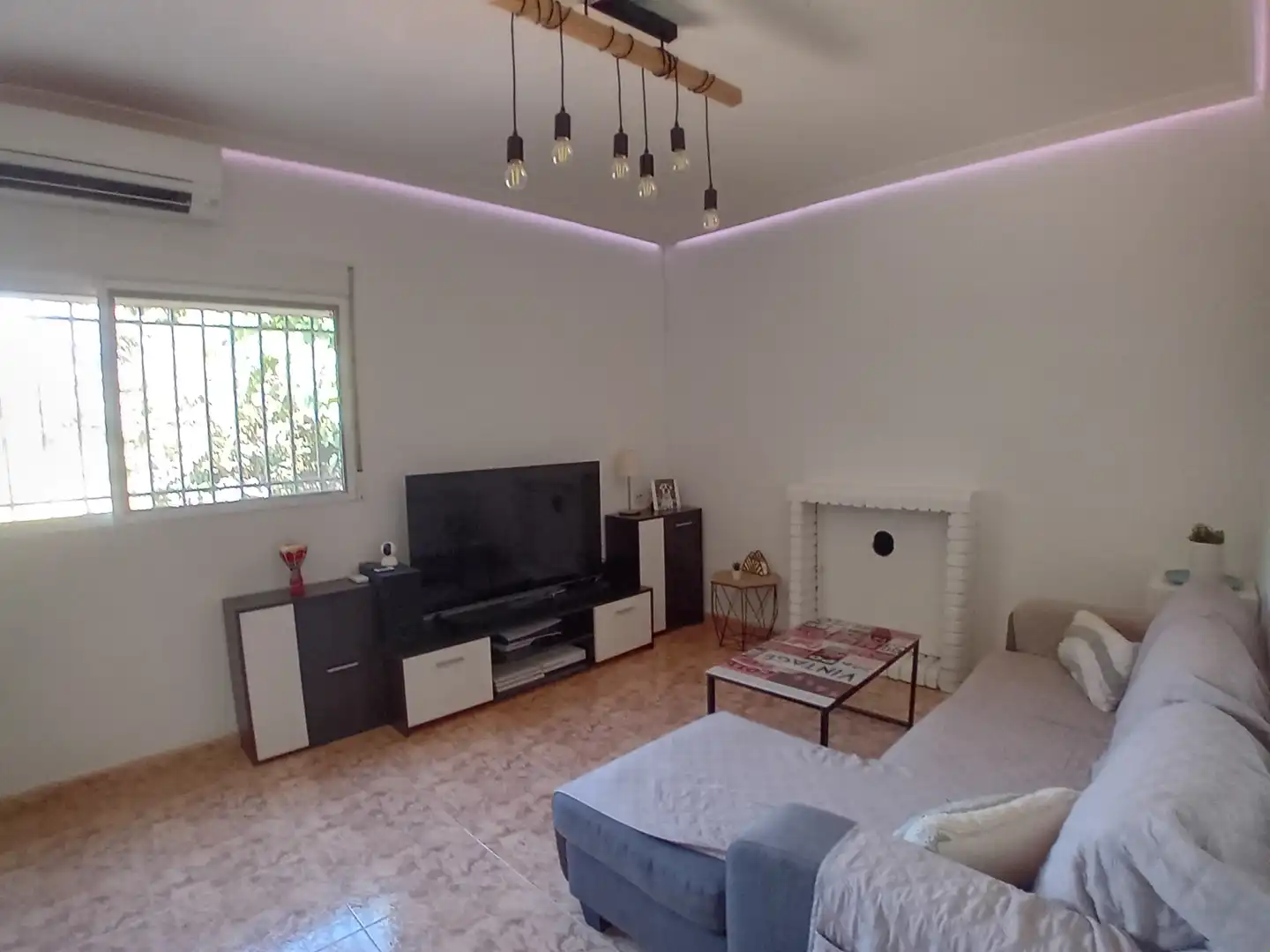 Sala de estar de Casa o chalet en venta en Godelleta con Jardín privado, Terraza y Piscina