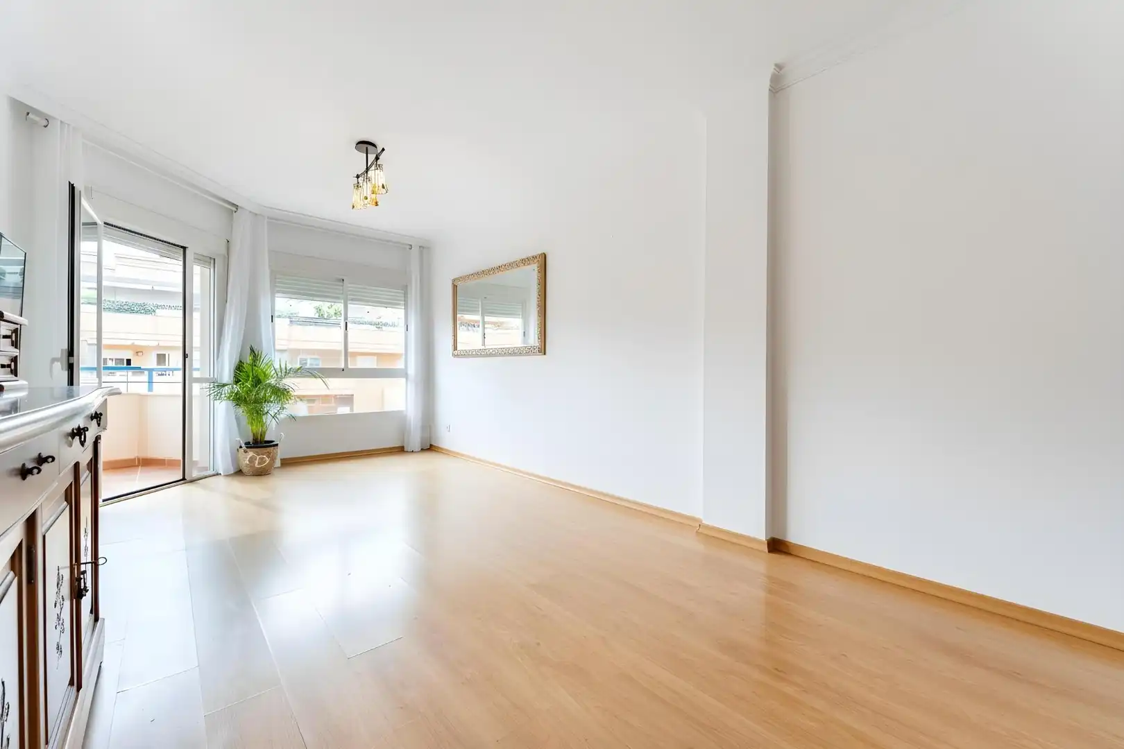 Dormitori de Apartament en venda en Málaga amb Aire condicionat, Traster i Piscina comunitària